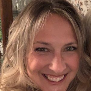 Meet your Posher, Carrie